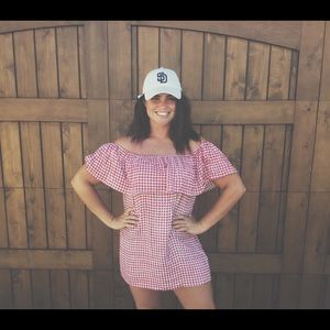 EVERYTHING IN MY CLOSET MUST GO! 😊